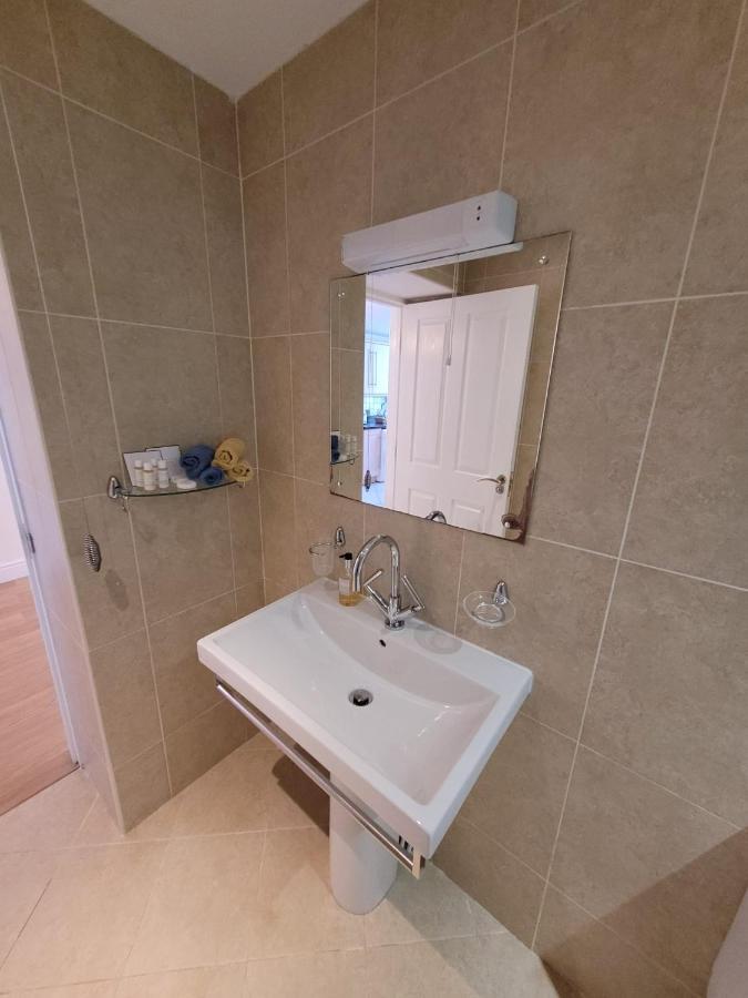 Llys Bach Apartment At Llys Aeron Aberaeron Exteriör bild